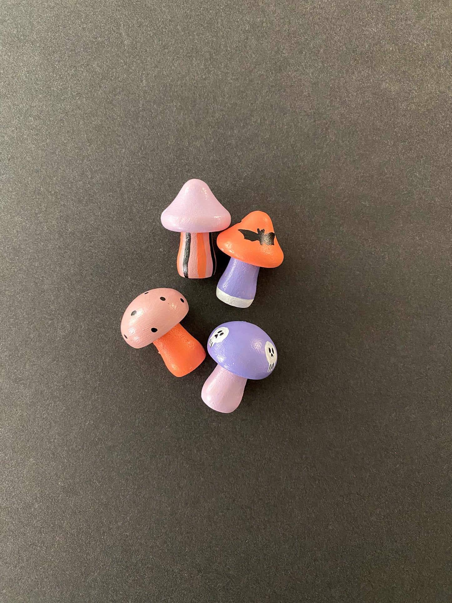 Wooden Mini Mushrooms - Pink/Purple