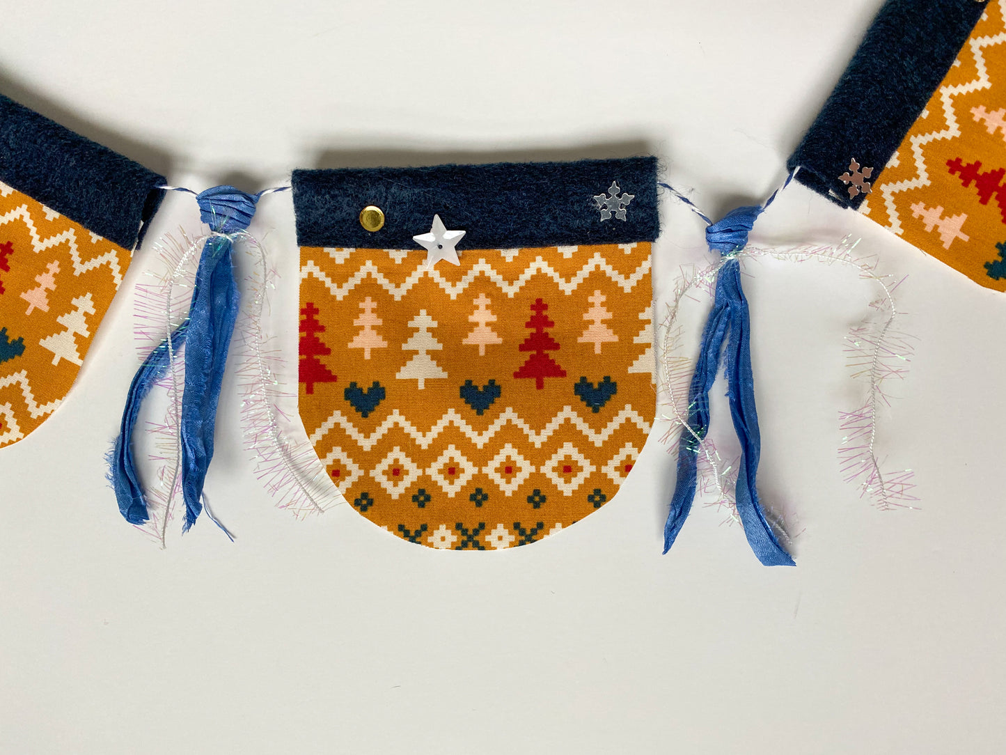 Winter Wonderland Garland - Blue