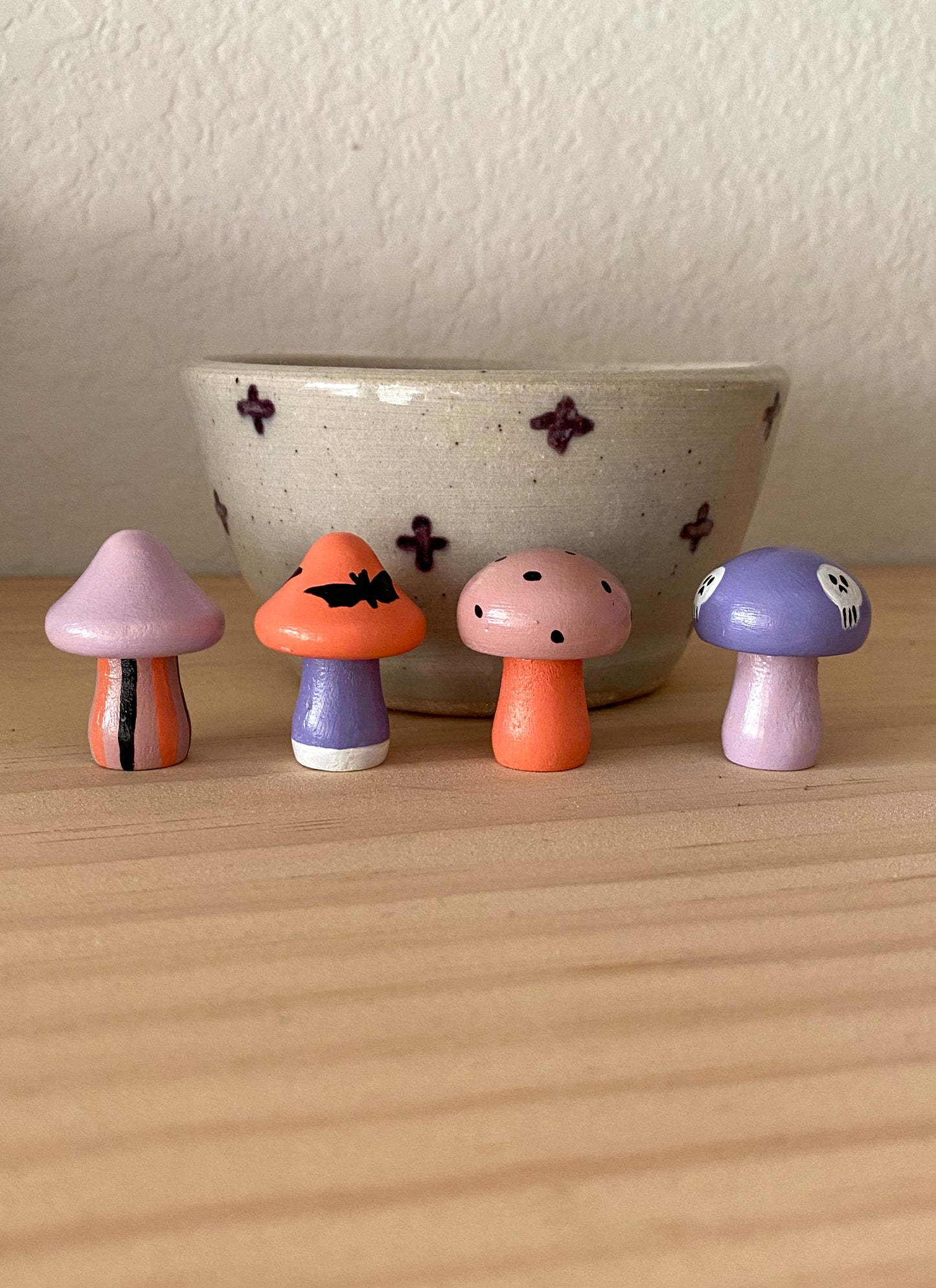 Wooden Mini Mushrooms - Pink/Purple