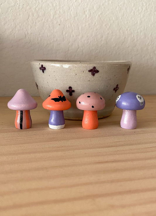 Wooden Mini Mushrooms - Pink/Purple