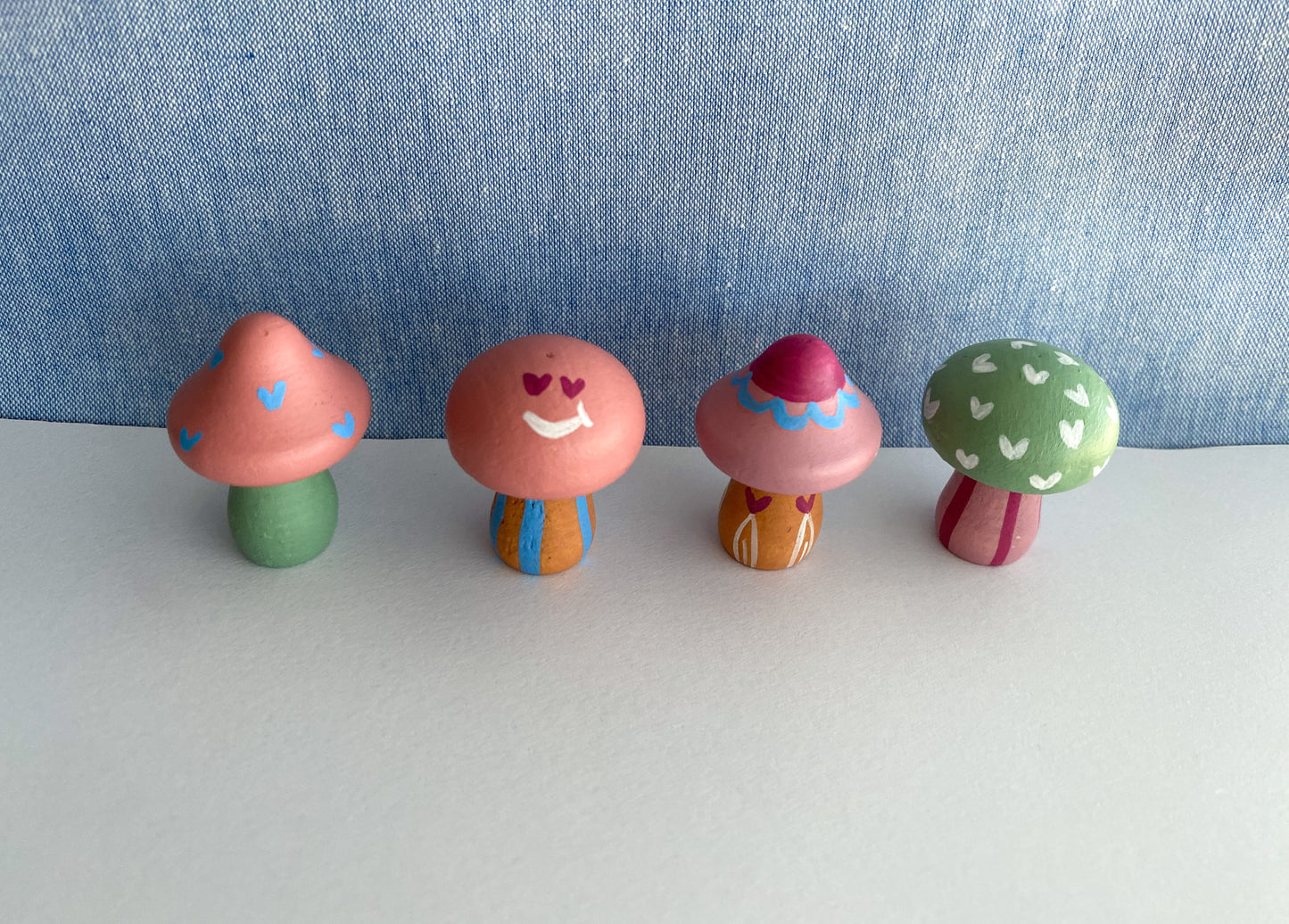 Mini Wooden Mushrooms - Orange & Green Hearts