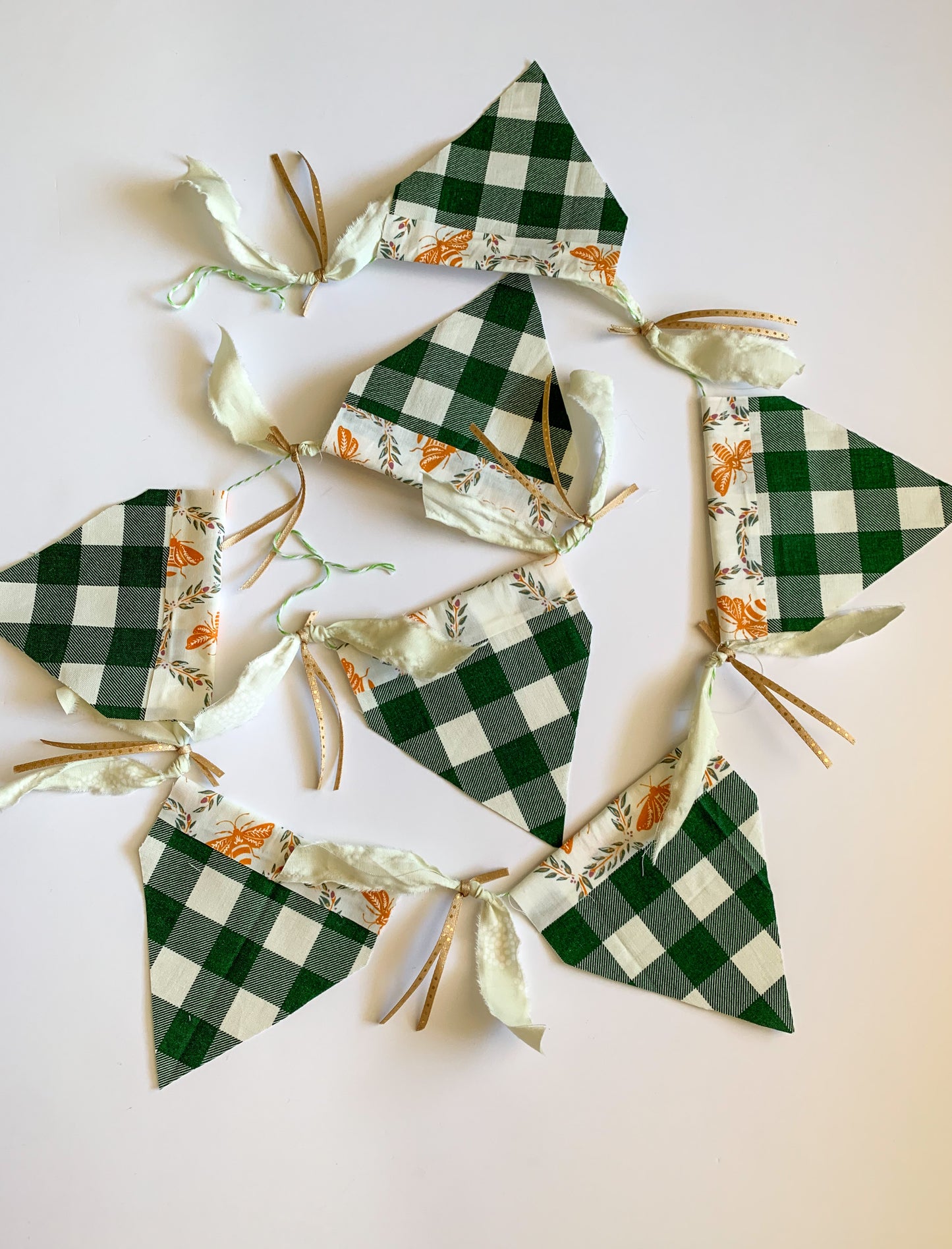 Gingham & Bee Flag Garland