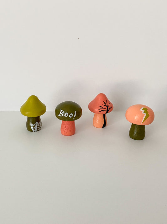 Wooden Mini Mushrooms - Green/Peach